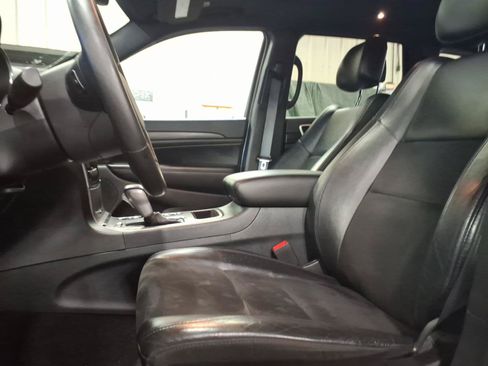 Used 2020 Jeep Grand Cherokee Altitude AWD/4WD image 8