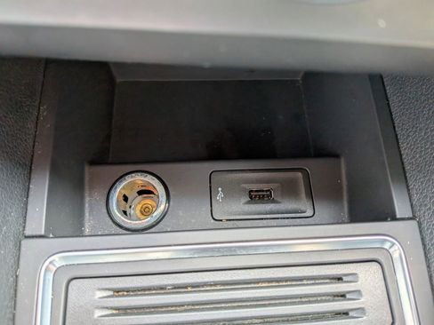 Used 2017 Volkswagen Jetta S image 43