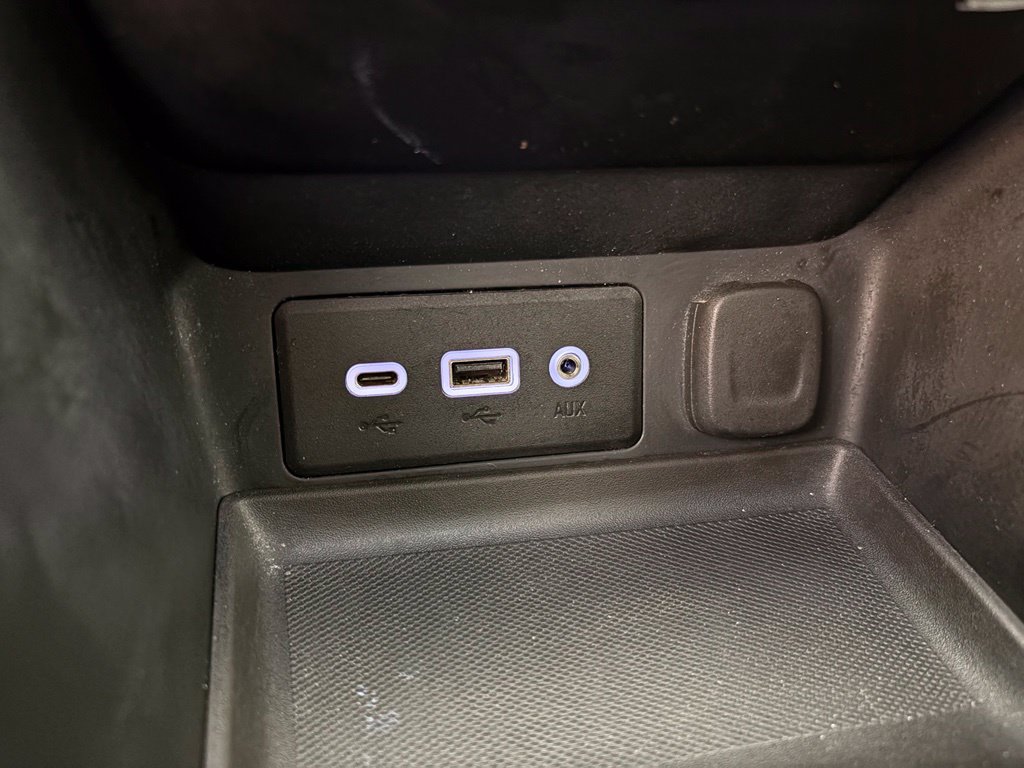 Used 2024 GMC Terrain SLE FWD image 28