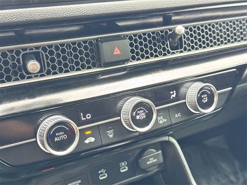 Used 2025 Honda Civic Sport image 15