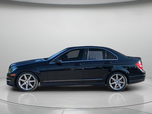 Used 2014 Mercedes-Benz C 300 4MATIC Sedan image 43