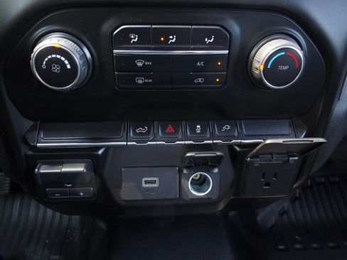 Used 2020 Chevrolet Silverado 1500 W/T w/ WT Value Package AWD/4WD image 19