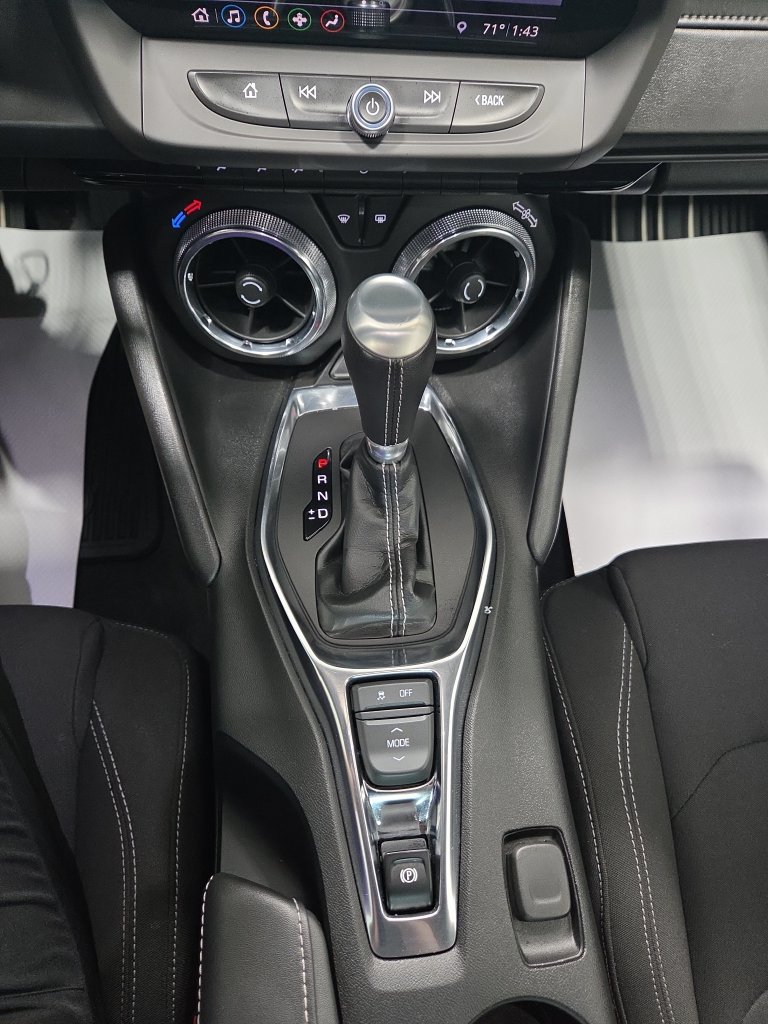 Used 2019 Chevrolet Camaro LT w/ Technology Package RWD image 22