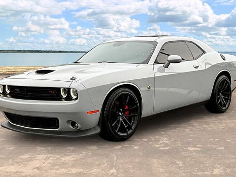 Used 2022 Dodge Challenger R/T Scat Pack w/ 1320 Plus Group RWD image 1