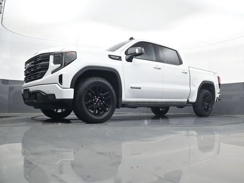 Certified 2025 GMC Sierra 1500 Elevation w/ Elevation Premium Package AWD/4WD image 21