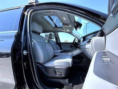 Used 2021 Hyundai Palisade SEL w/ Premium Package AWD/4WD image 16