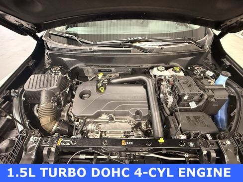 Used 2024 GMC Terrain SLT image 43