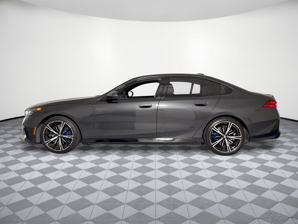 Certified 2024 BMW 530i w/ M Sport Package RWD image 2
