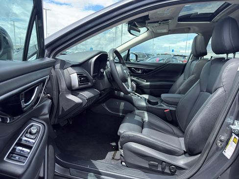 Used 2025 Subaru Outback Limited AWD/4WD image 11