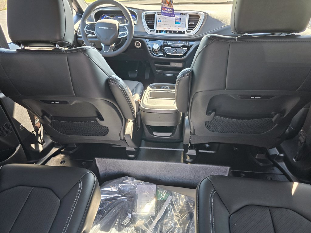 Used 2027 Chrysler Pacifica Select w/ S Appearance Package FWD image 22