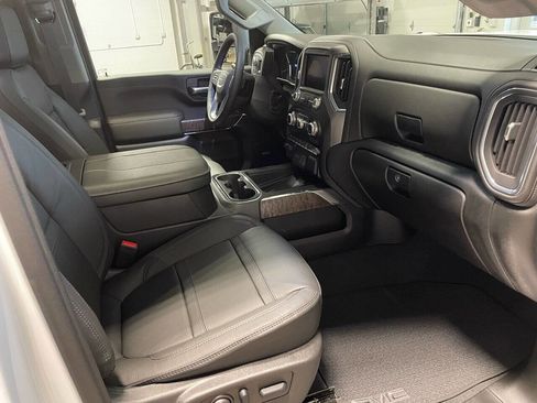 Used 2023 GMC Sierra 2500 Denali image 16
