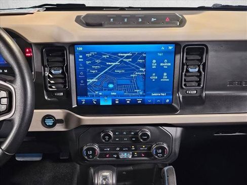 Used 2023 Ford Bronco Wildtrak AWD/4WD image 13