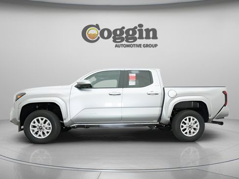 New 2026 Toyota Tacoma SR5 AWD/4WD image 7