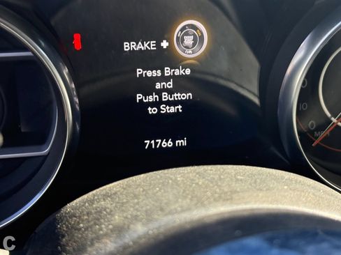 Used 2019 Jeep Wrangler Unlimited Sahara AWD/4WD image 22