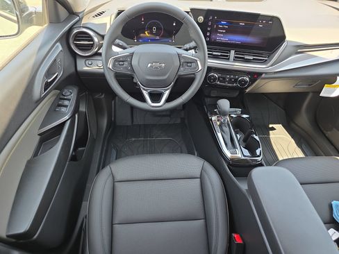 New 2026 Chevrolet Trax ACTIV w/ Driver Confidence Package FWD image 12