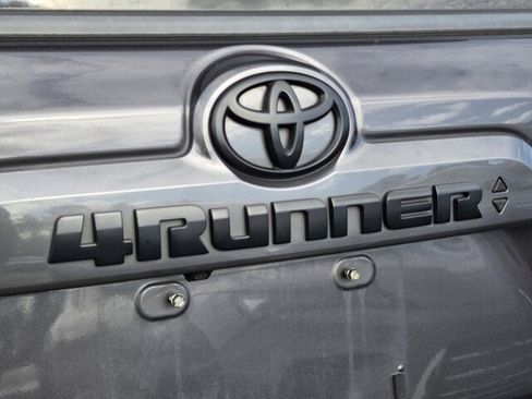 Used 2021 Toyota 4Runner SR5 image 20
