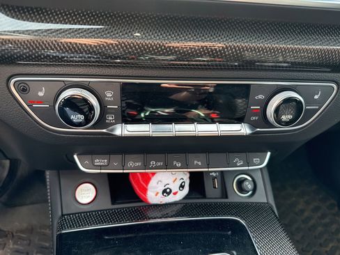 Used 2021 Audi SQ5 Prestige w/ Prestige Package image 12