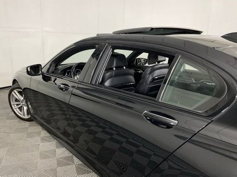 Used 2016 BMW 750i xDrive AWD/4WD image 40