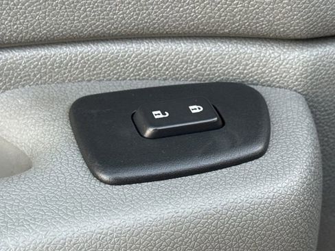 Used 2010 Chevrolet Silverado 1500 W/T w/ LS Package image 17