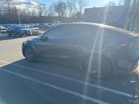 Used 2026 Tesla Model Y Long Range image 26