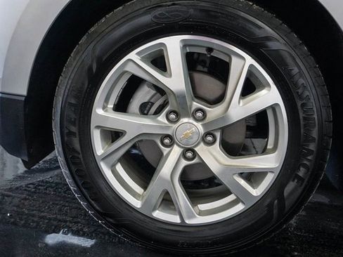 Used 2021 Chevrolet Equinox Premier image 4
