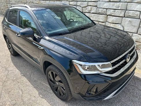 Used 2024 Volkswagen Taos SEL AWD/4WD image 7