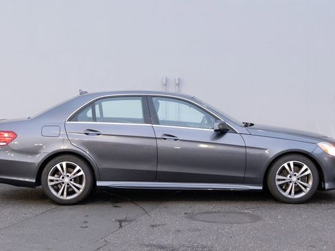 Used 2016 Mercedes-Benz E 350 E 350 image 28