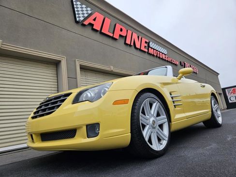 Used 2005 Chrysler Crossfire Limited image 49
