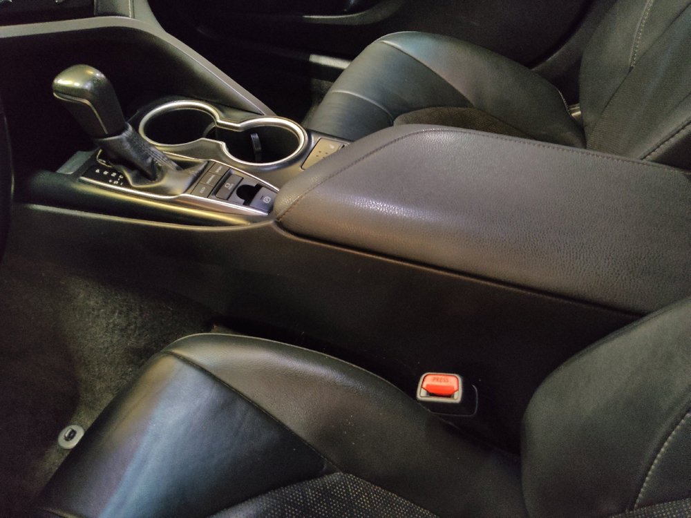 Used 2019 Toyota Camry XSE FWD image 26