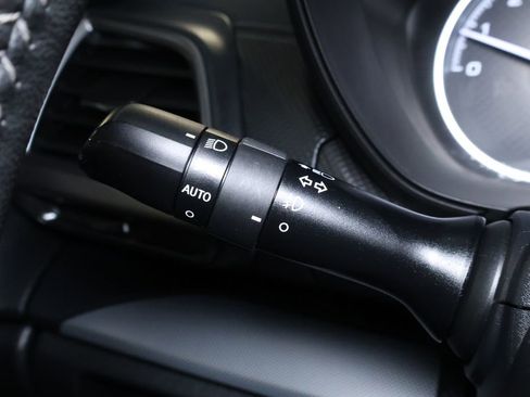 Used 2021 Subaru Forester Limited image 25