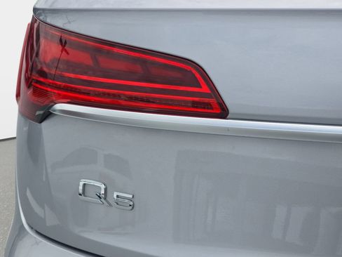 Certified 2023 Audi Q5 2.0T Premium w/ Convenience Package AWD/4WD image 27