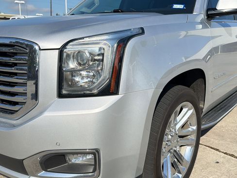 Used 2018 GMC Yukon XL SLT w/ Premium Edition RWD image 10
