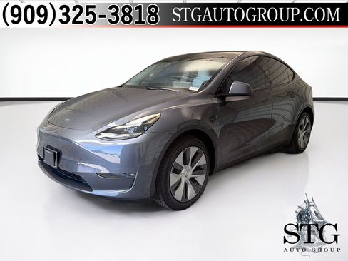 Used 2023 Tesla Model Y Long Range AWD/4WD image 1
