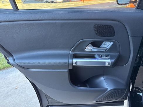 New 2026 Mercedes-Benz GLB 250 4MATIC image 21