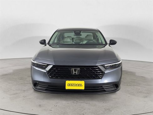 Certified 2025 Honda Accord SE image 8