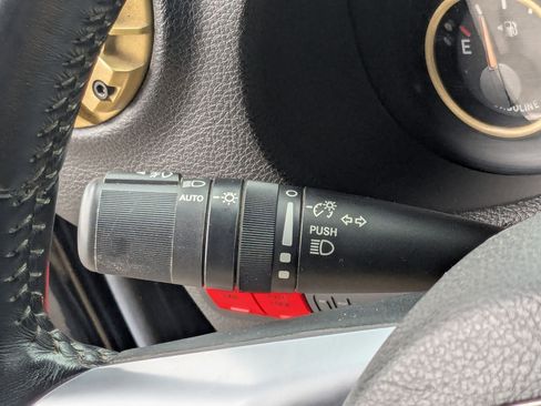 Used 2015 Jeep Wrangler Rubicon image 13