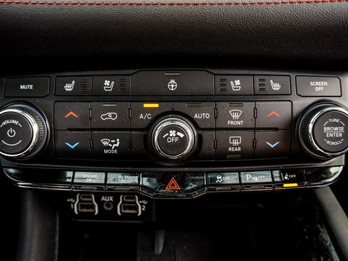 Used 2023 Dodge Durango R/T image 23