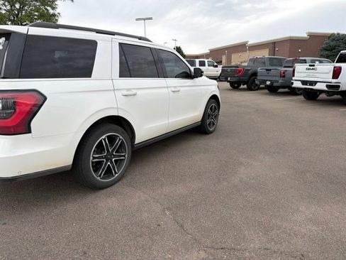 Used 2020 Ford Expedition Limited w/ Equipment Group 303A AWD/4WD image 4