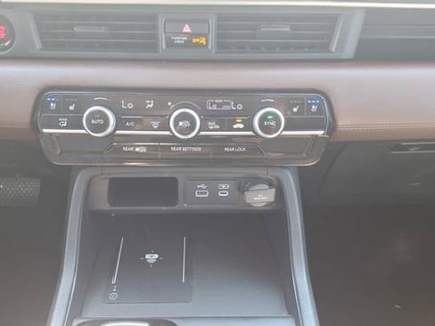 Used 2024 Honda Pilot Elite image 32