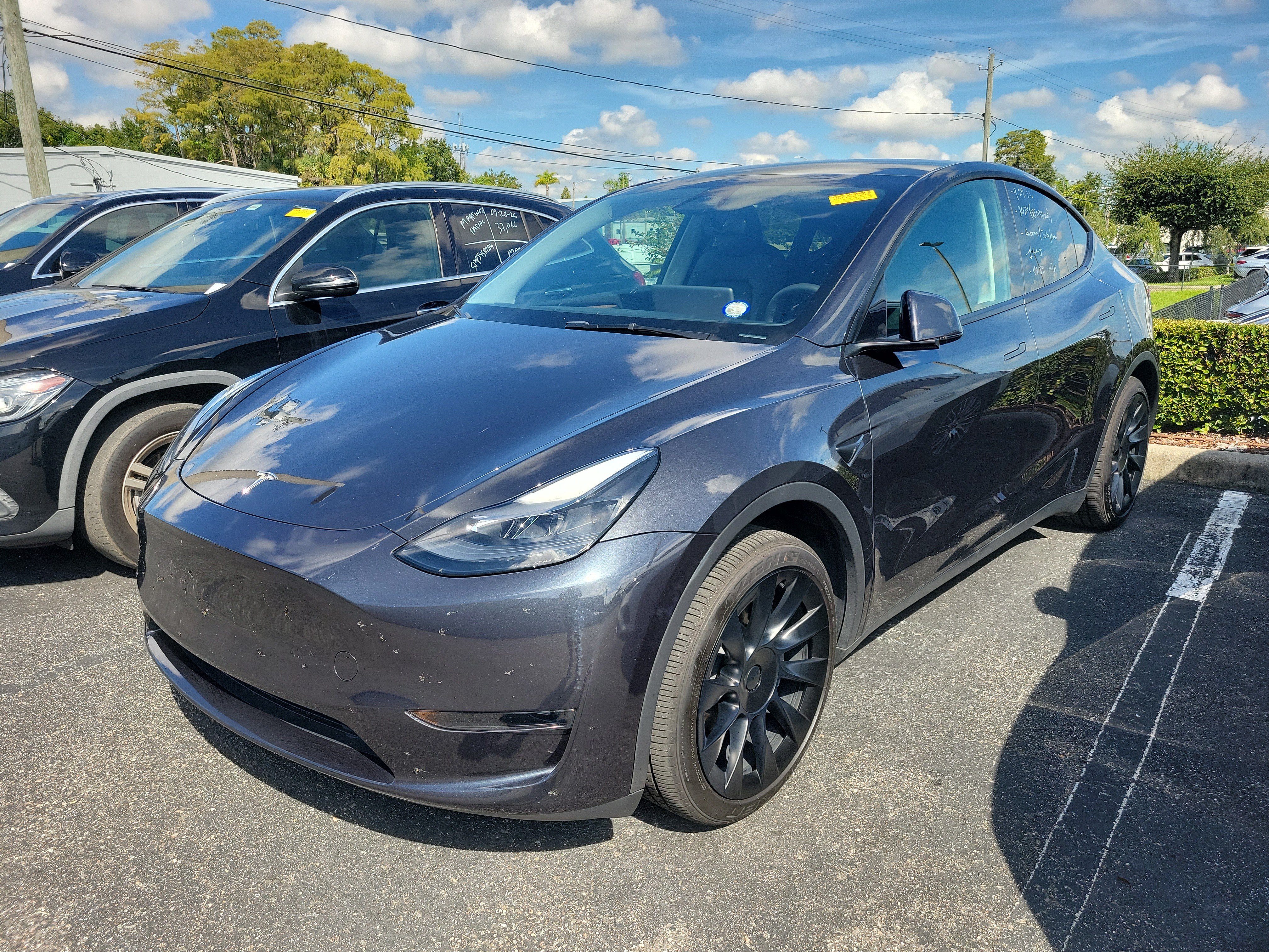 Used 2024 Tesla Model Y Long Range RWD image 1