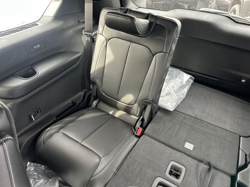 New 2026 Jeep Grand Cherokee L Limited image 30