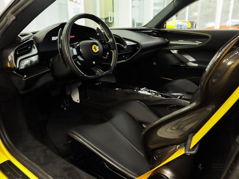 Used 2022 Ferrari SF90 Spider AWD/4WD image 12