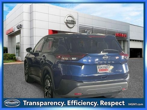 Certified 2021 Nissan Rogue SV image 8