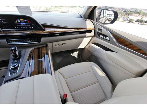 Used 2023 Cadillac Escalade Sport Platinum image 10