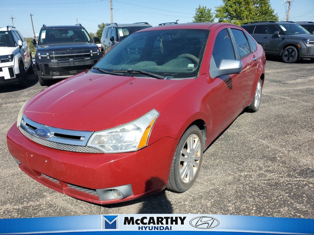 Used 2010 Ford Focus SEL FWD image 1