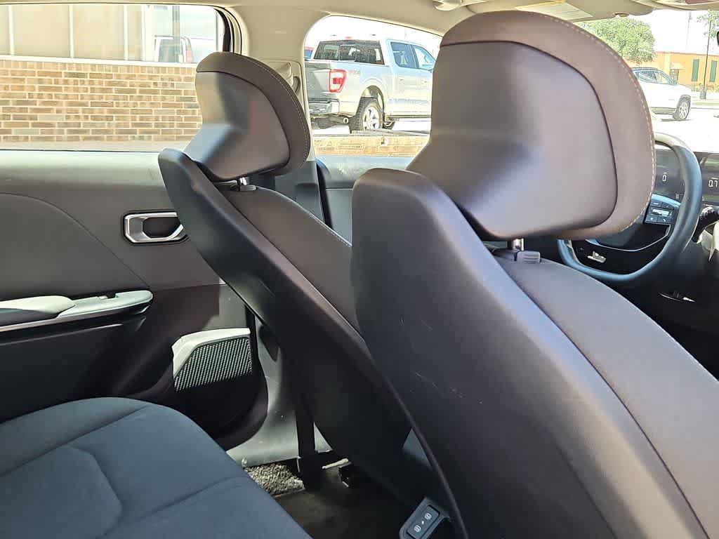 Used 2025 Kia K4 FWD image 17