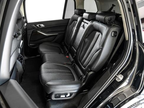 Used 2021 BMW X7 xDrive40i w/ Cold Weather Package AWD/4WD image 49