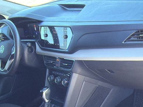 Used 2023 Volkswagen Taos SE image 25