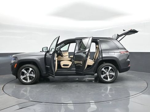 New 2026 Jeep Grand Cherokee Limited RWD image 61