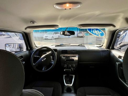 Used 2007 HUMMER H3 Luxury image 7